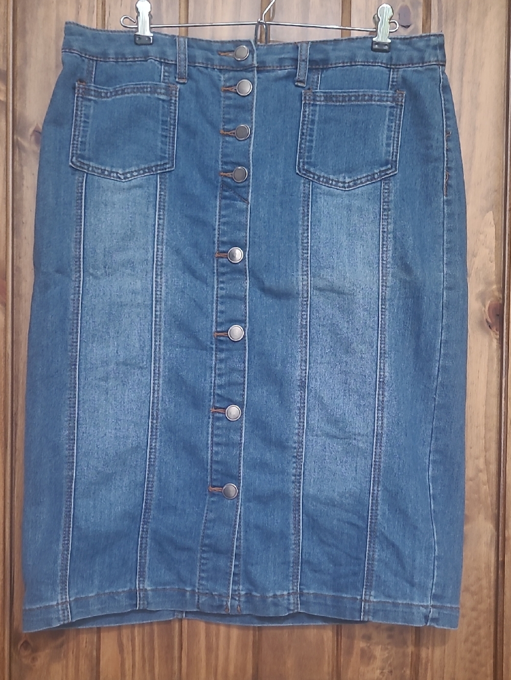 Christopher & Banks Blue Button-Front Denim Pencil Skirt. Size 12